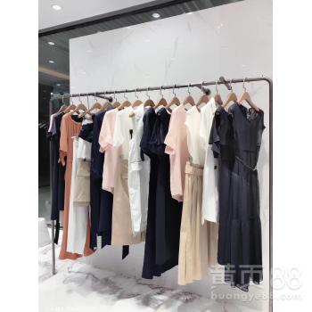 外贸大码女装尾货一手折扣批发 抢占市场的蓝海机遇